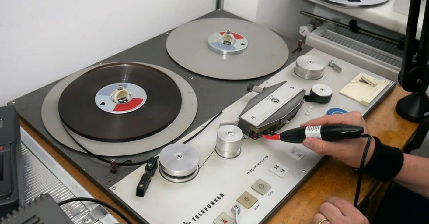 تعمیر ویدئو کاست vhs قدیمی | تعمیرات دستگاه های ویدئو تیپ VHS-Video cassette repair-Audio-Tape-تعمیر