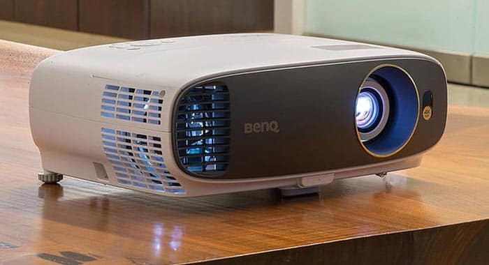 تعمیر ویدئوپروژکتور در مشهد | تعمیر تخصصی و فوری Data projector repairs